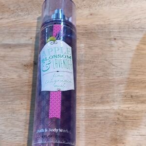 Bath & Body Works Apple Blossom & Lavender Fine Fragrance Mist
